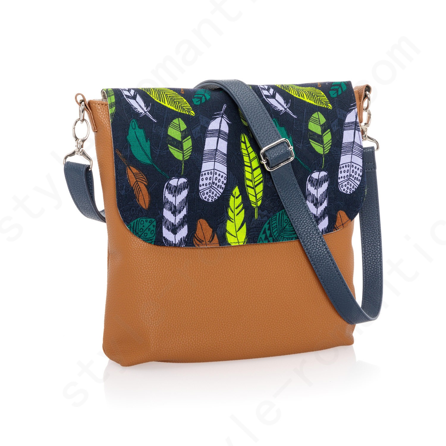 Thirty-One Gifts Studio Thirty-One Modern - Caramel Charm Pebble W/ Falling Feathers Bag Accessories - Thirty-One Gifts Studio Thirty-One Modern - Caramel Charm Pebble W/ Falling Feathers Bag Accessories